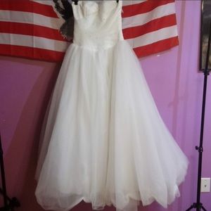 White Formal Dress / Ball Gown / Wedding Dress